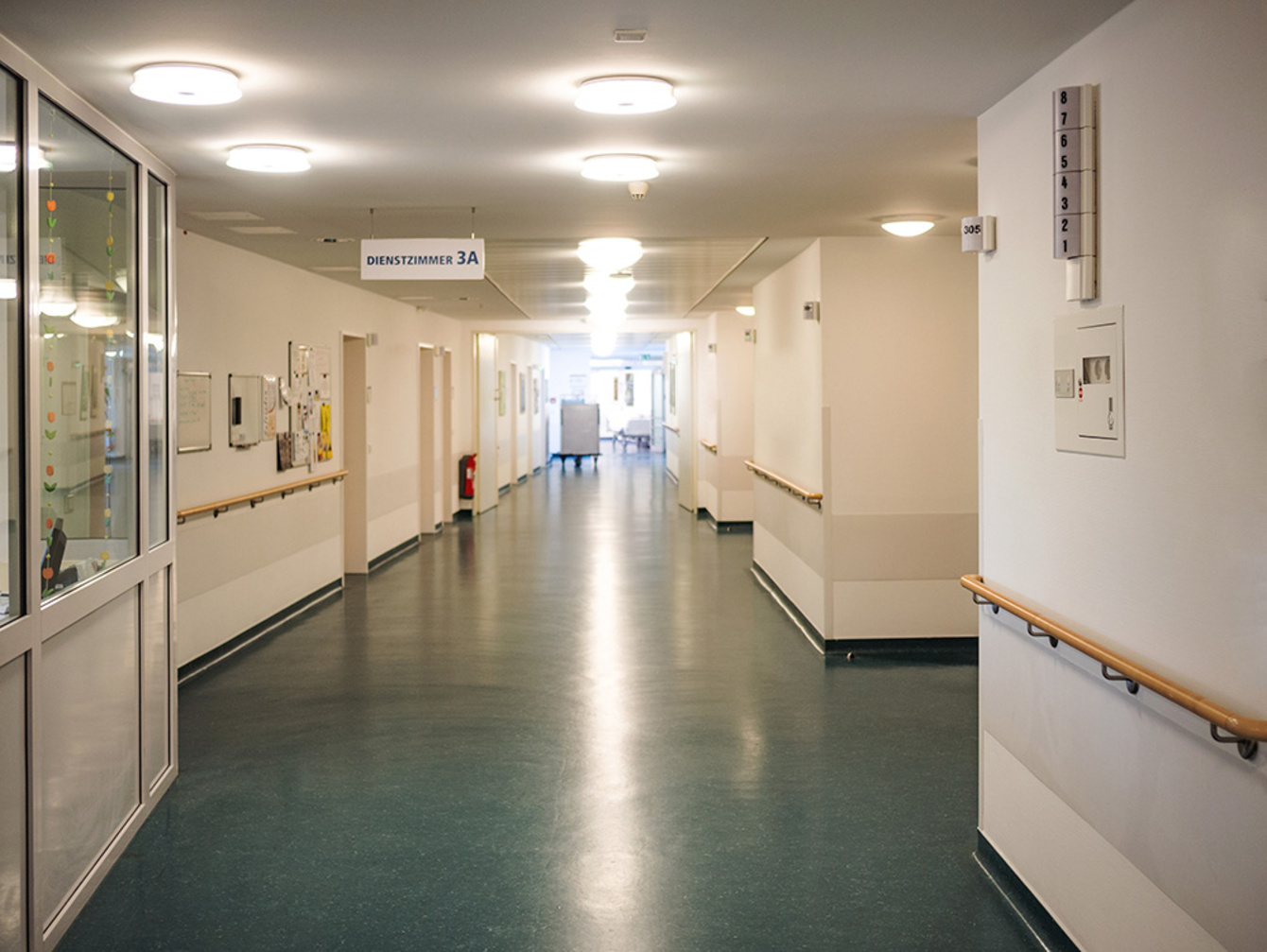 Feststell&shy;anlagen bei Elektro Knichal GmbH in Coswig/Anhalt