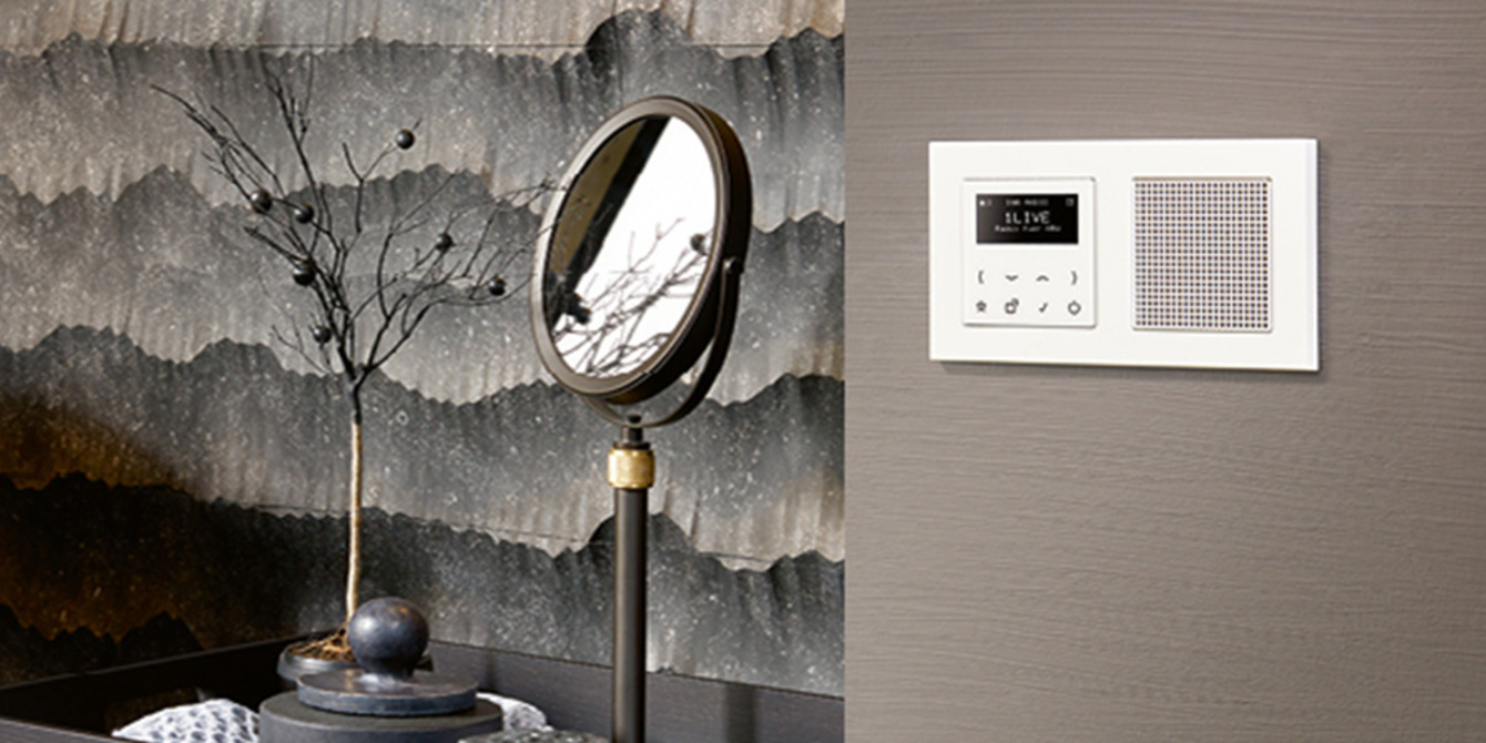 JUNG Smart Radio DAB+ bei Elektro Knichal GmbH in Coswig/Anhalt