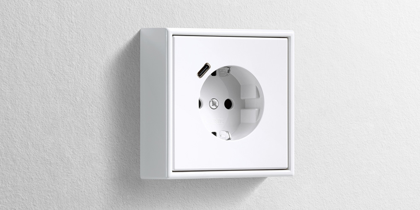 Erweiterter Anschlussraum für die Nachrüstung bei Elektro Knichal GmbH in Coswig/Anhalt