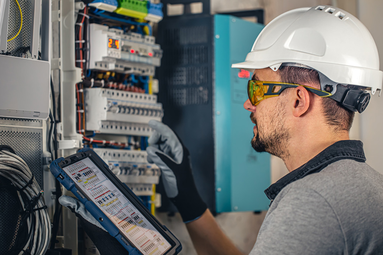 Industrie & Gewerbe bei Elektro Knichal GmbH in Coswig/Anhalt